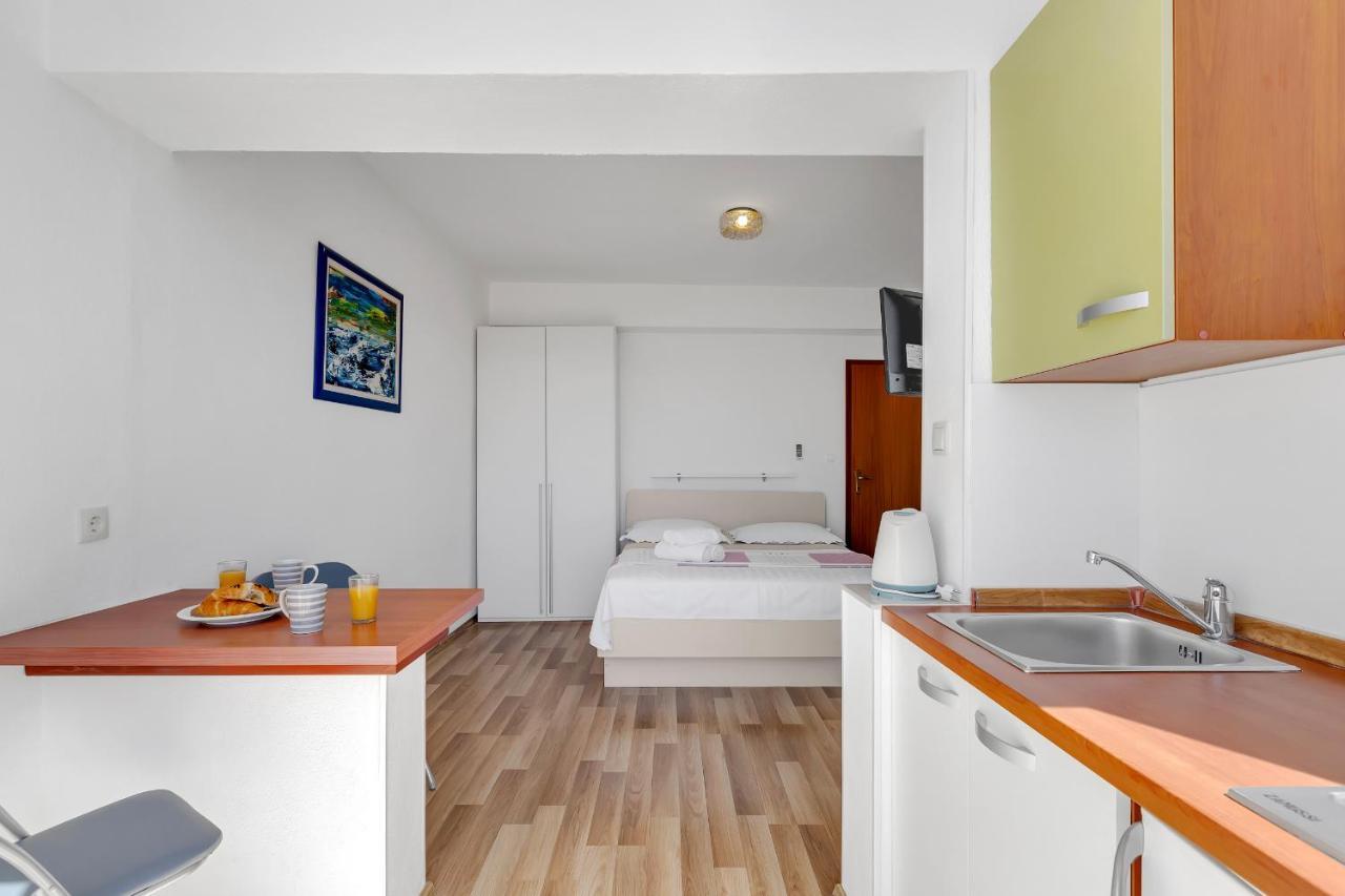 Apartmani Verica Tucepi Bagian luar foto