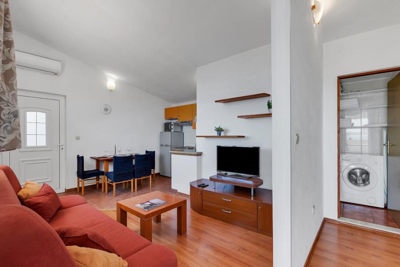 Apartmani Verica Tucepi Bagian luar foto