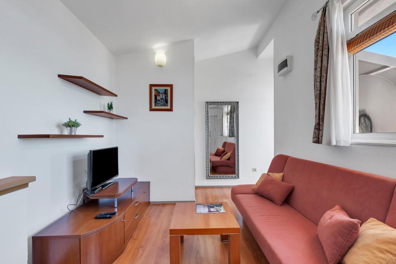 Apartmani Verica Tucepi Bagian luar foto